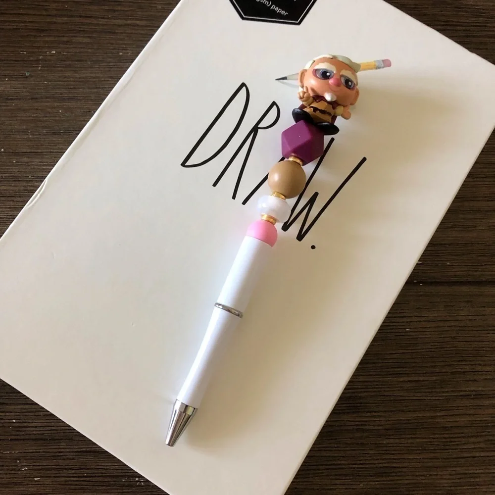 Disney Doorables: Wish: Sabino handmade beaded pen
